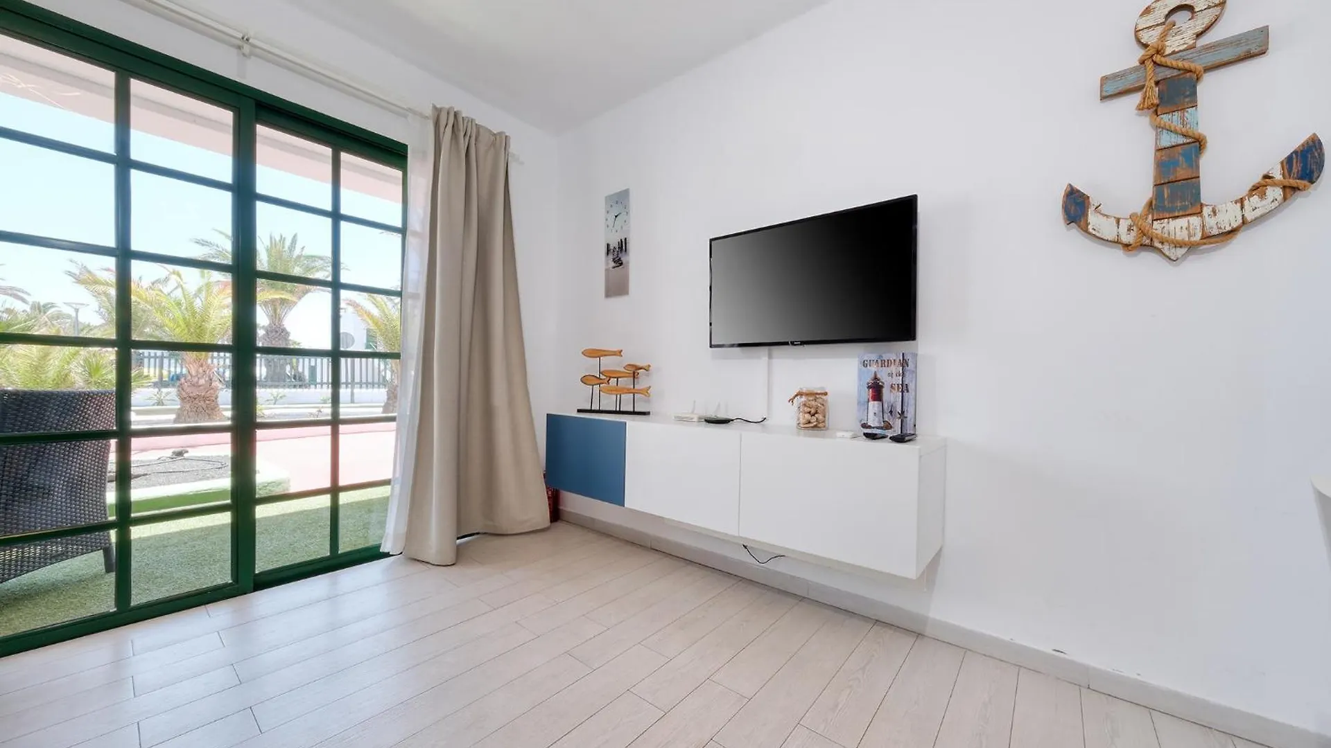 Apartment La Vela Azul -Pool & Tennis - Free Ac &Good Wifi- Smart Tv Puerto del Carmen  Puerto del Carmen (Lanzarote)
