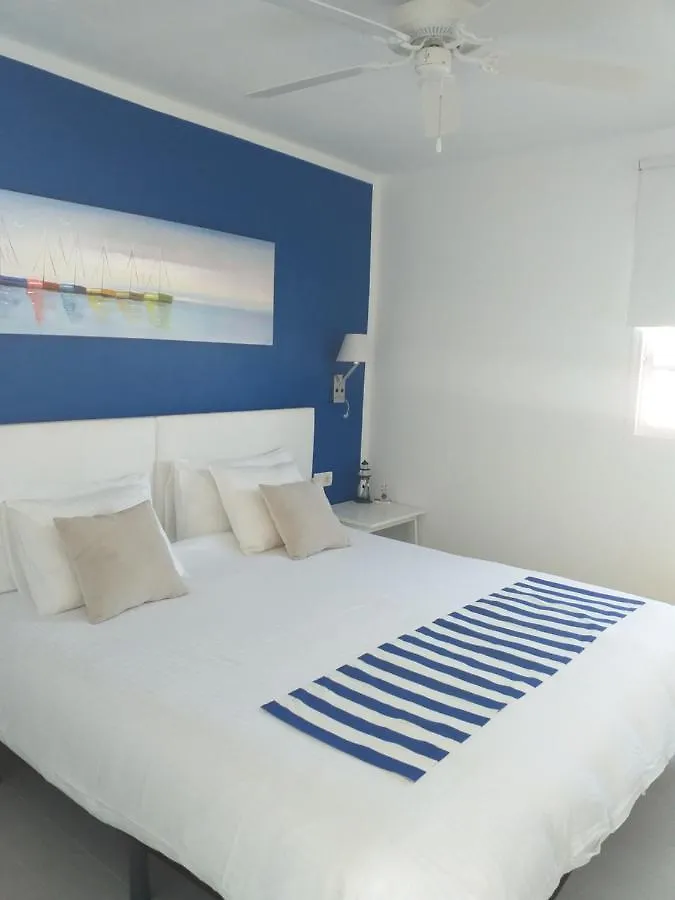 Apartment La Vela Azul -Pool & Tennis - Free Ac &Good Wifi- Smart Tv Puerto del Carmen  0*, Puerto del Carmen (Lanzarote) Spain