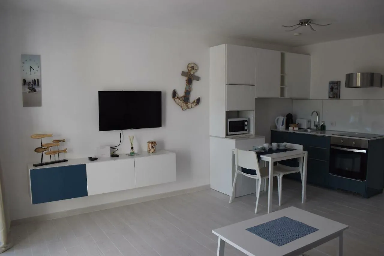 Apartment La Vela Azul -Pool & Tennis - Free Ac &Good Wifi- Smart Tv Puerto del Carmen